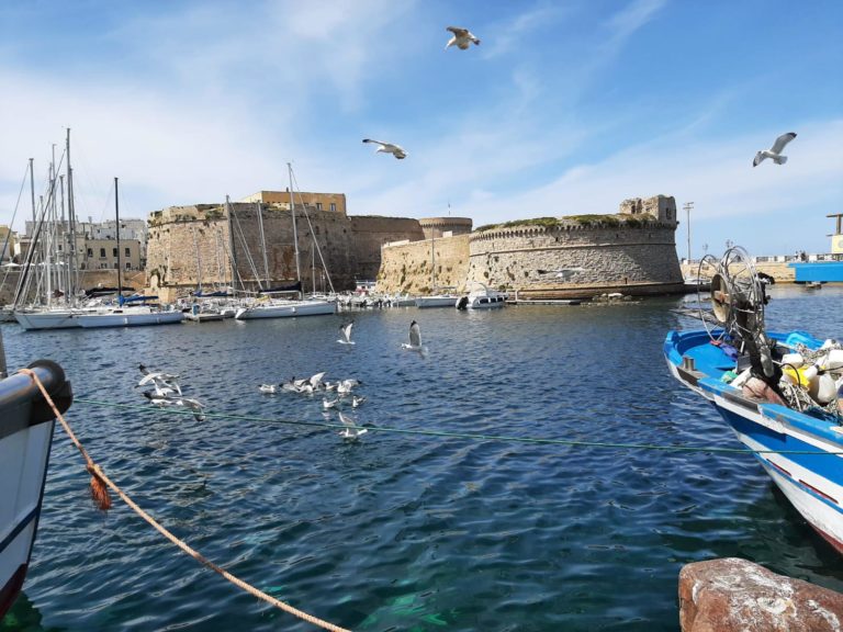 Camera Ruggine Loft Gallipoli